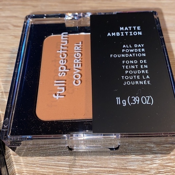 2 Covergirl powder foundation 2 all day full spectrum deep neutral 2 sealed - Picture 2 of 4